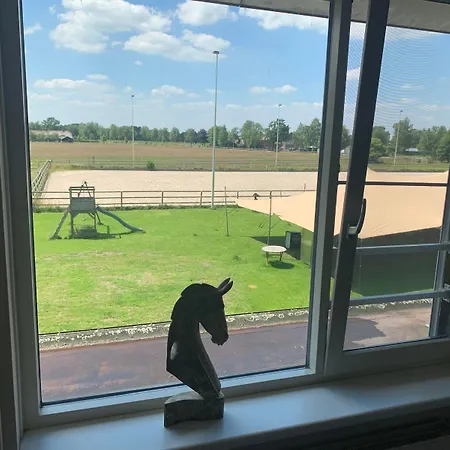 Human & Horse ホテル Kootwijkerbroek